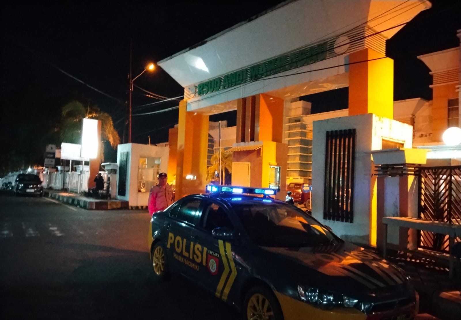 Sasar RSUD, SPBU hingga Mie Gacoan, Polsek Bacukiki Gelar Patroli Malam